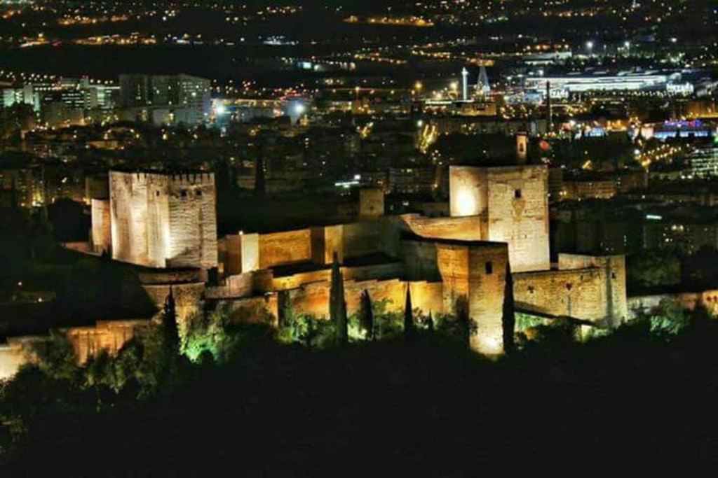 Apart Blanco Para Esqui Y Alhambra. Garaje Privado غرناطة المظهر الخارجي الصورة